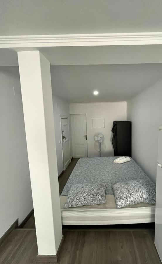 Apartamento Rua De O Seculo